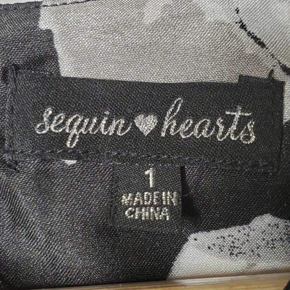 Sequin Hearts 2-PC Crop Top & Floral Skirt Size 1 - Picture 12 of 14